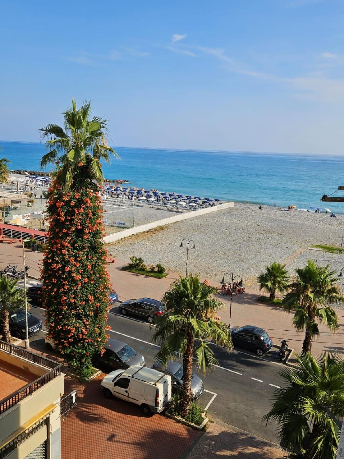 Casa Al Mare Angela Daire Ventimiglia Dış mekan fotoğraf